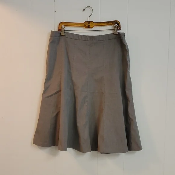 East 5th Skirt Size 18 - Picture 1 of 8